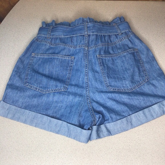H&M High waist tie chambray denim shorts size 6 - Picture 2 of 11